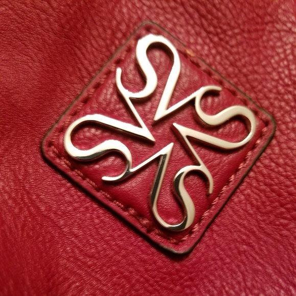 Dark Pink..Vera Wang Purse - Picture 8 of 8